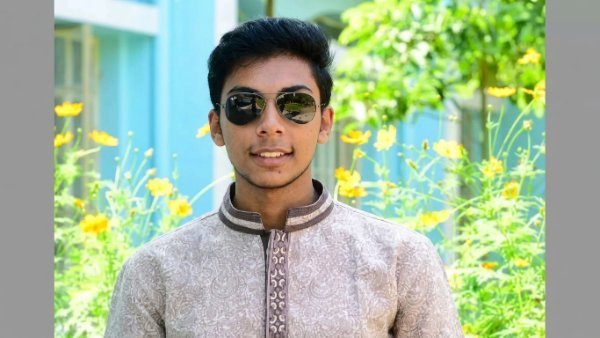 বিচারক নিয়োগ পরীক্ষায় দেশসেরা হলেন রাবির সিয়াম