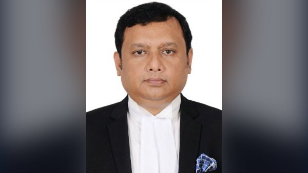 বিটিআরসির আইন উপদেষ্টা হলেন ব্যারিস্টার আবদুল্লাহ আল মামুন চৌধুরী