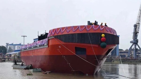 পায়রা বন্দরের জন্য খুলনা শিপইয়ার্ডে তৈরি হচ্ছে টাগবোট