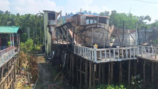 রিসোর্টে অগ্নিকাণ্ডে নিহত ১০ জনের পরিচয় শনাক্ত
