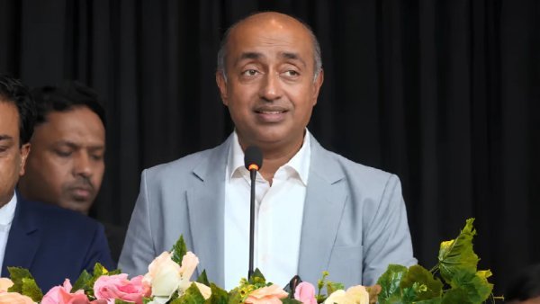 আইনজীবী হতে বয়সসীমা ৩৫ বছর নির্ধারণের উদ্যোগ: আইনমন্ত্রী