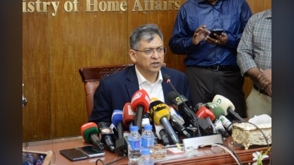 কার্যক্রম নিষিদ্ধ আওয়ামী লীগ ফজরের পর মিছিল করে: স্বরাষ্ট্রমন্ত্রী