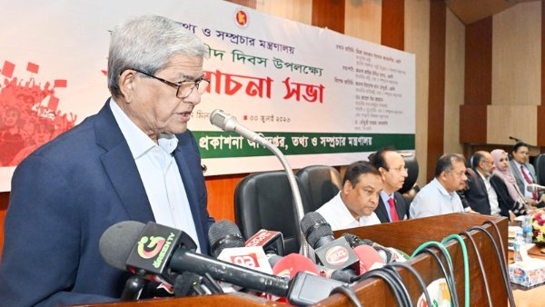 ‘কিছুই বদলায়নি’—সরকারকে ঘিরে মির্জা ফখরুলের আক্ষেপ
